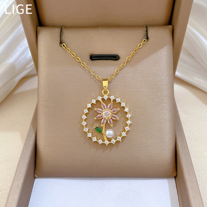 Sweet Round Floral Pearl Rhinestone Necklace Titanium Steel Cable Chain for Unisex