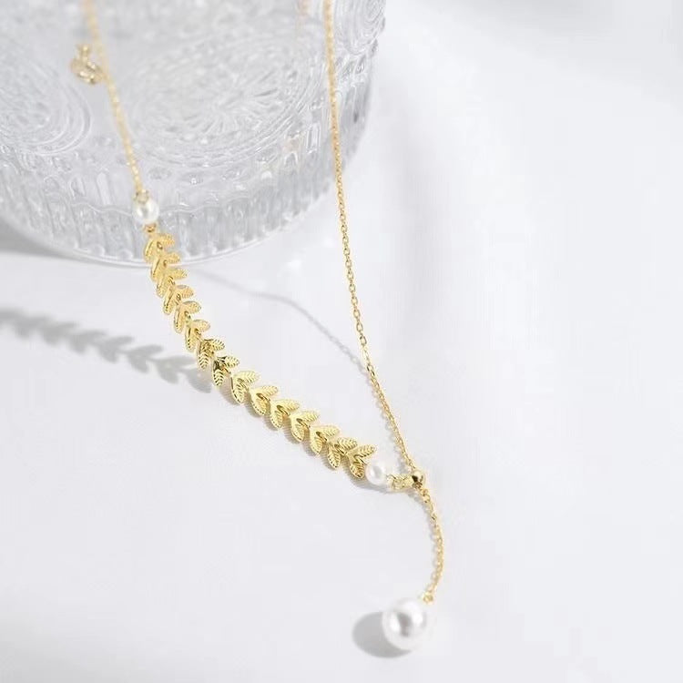 Minimalist Pearl Necklace for Women with Titanium Steel Pendant and Plated Finish, Irregular Animal-Shaped Locket Chain
