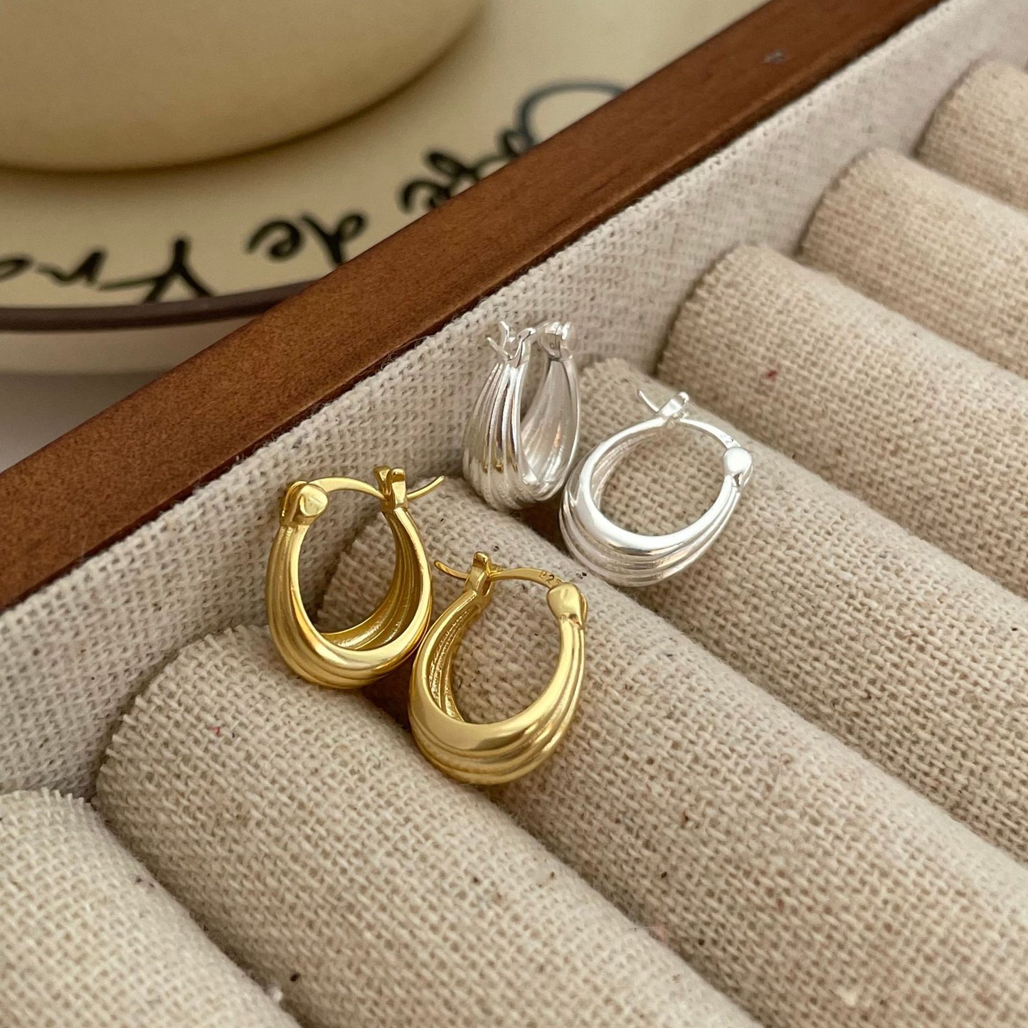 Orecchini a Cerchio Geometrici Tondi Minimalisti in Argento Sterling 925