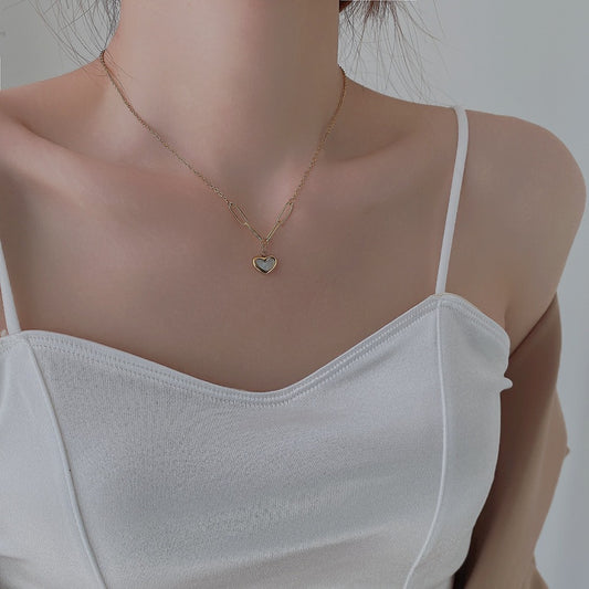Collana da donna alla moda in acciaio al titanio a forma di cuore con catena a O e design vintage a clavicola