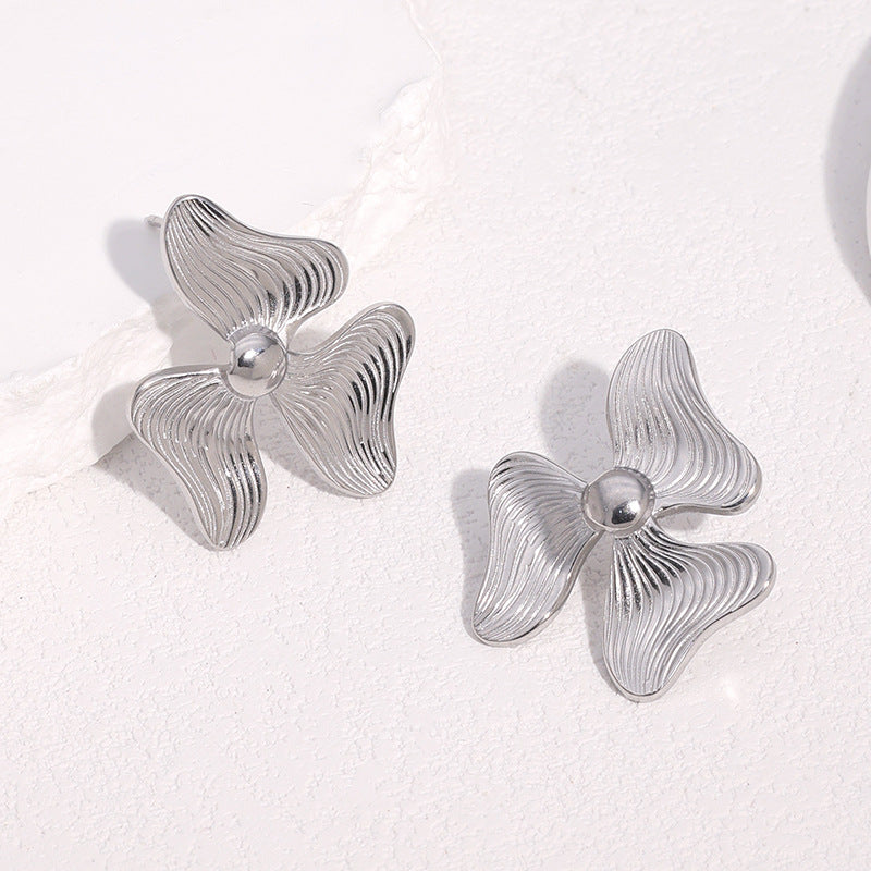 Minimalist 18K Gold Plated Stainless Steel Three-Petal Flower Stud Earrings for Women