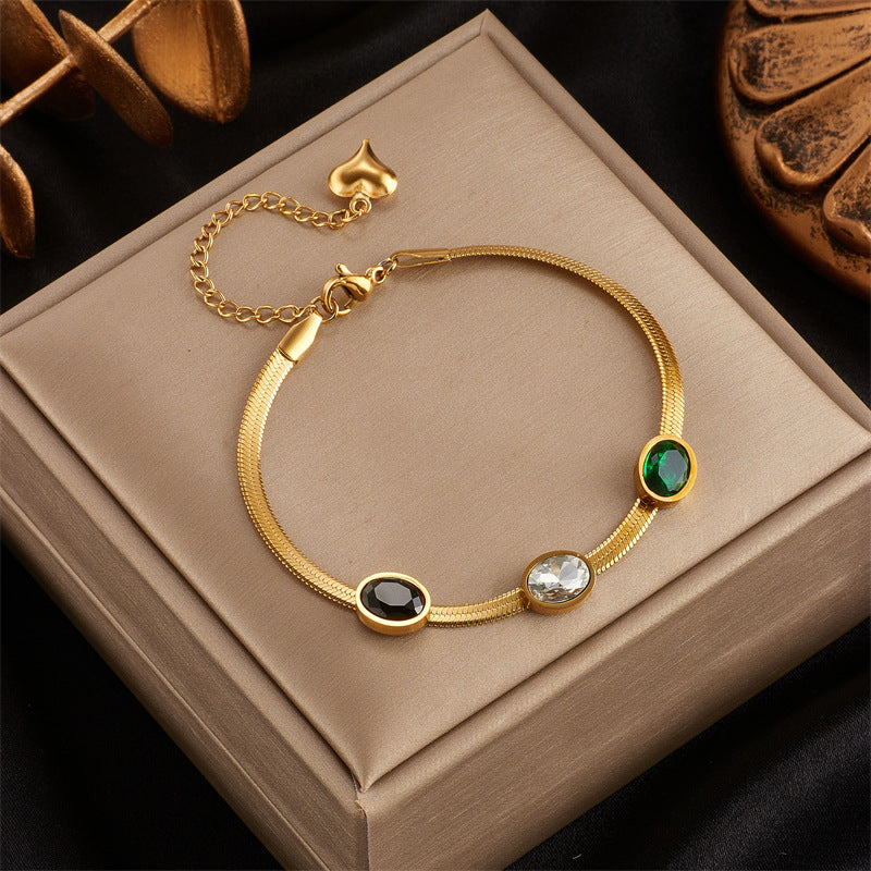 Fashionable Vintage-Inspired Titanium Steel Bracelet with Rhinestone-Inlaid Star and Round Pendant for Women