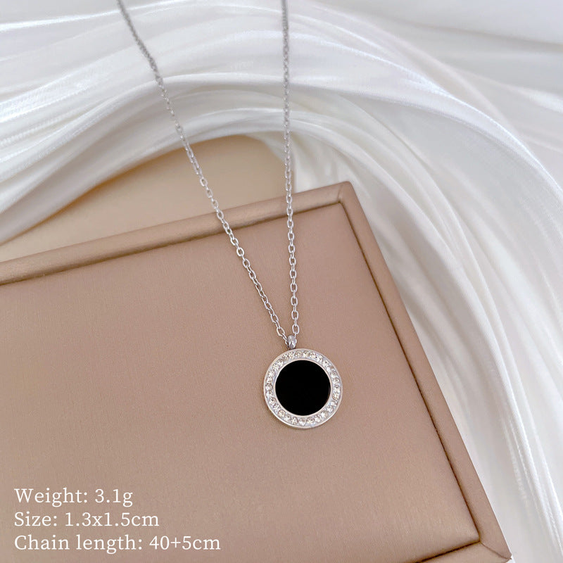 Minimalist Titanium Steel Geometric Agate Pendant Necklace for Women Gold-Plated Clavicle Chain Fashion Office Wear