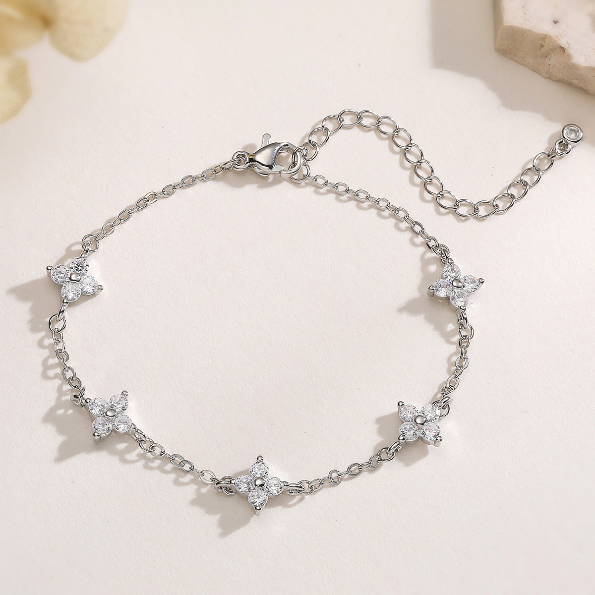 Minimalist 18K Gold Plated Brass Floral Geometric Cubic Zirconia Inlay Bracelet for Women