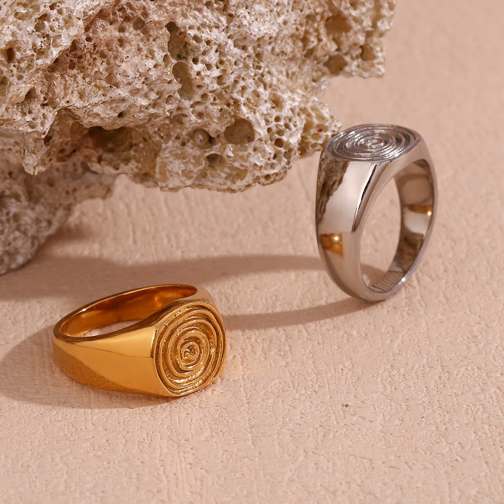 Anello Minimalista Geometrico da Donna in Acciaio Inossidabile con Placcatura in Oro 18K, Incisione Impronta Digitale e Anello di Crescita