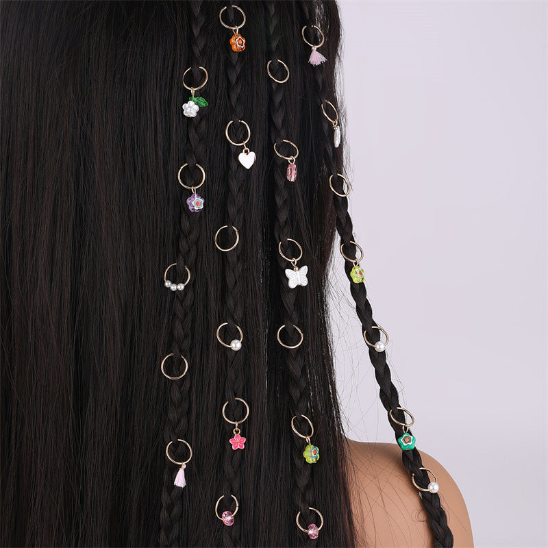 Punk Street Style Geometric Metal Hair Clip for Women with Star Pattern and Electroplated Finish