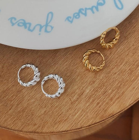 Minimalist Spiral Text Ear Studs for Women in 925 Sterling Silver with Plated Finish