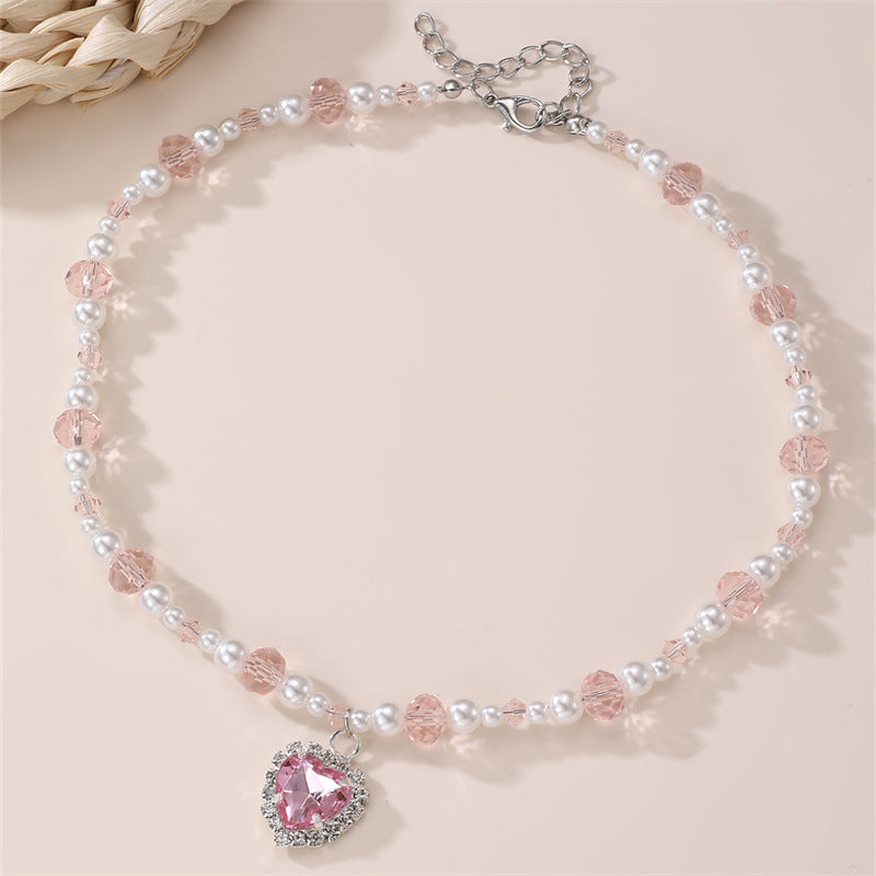 Minimalist Heart-Shaped Glass Beaded Necklace for Girls with Alloy Pendant and Round Bead Chain