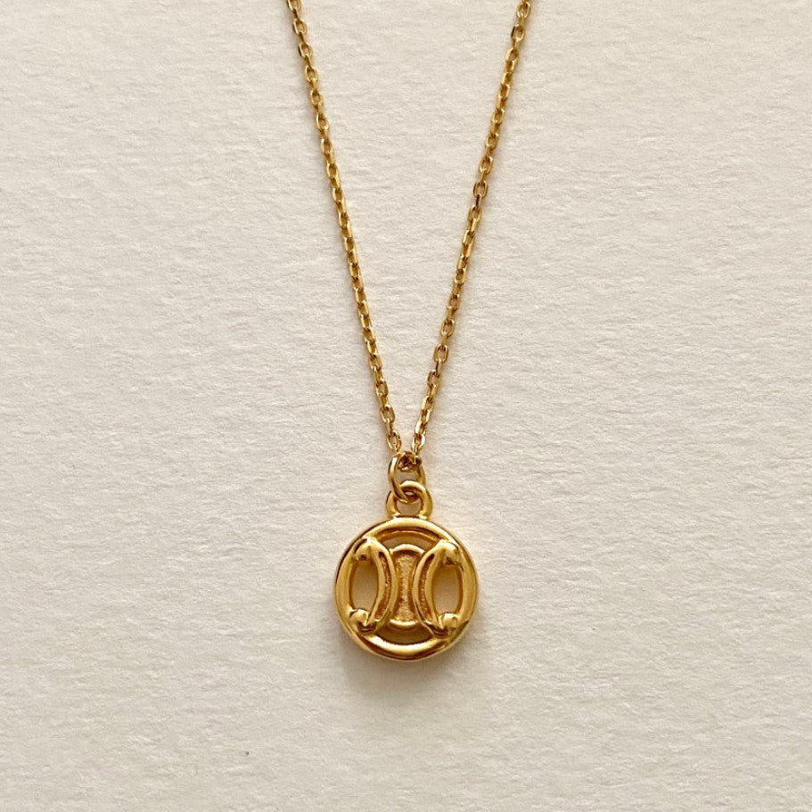 Minimalist Triumph Arch Pendant Necklace for Women in 925 Sterling Silver with Geometric Round Design