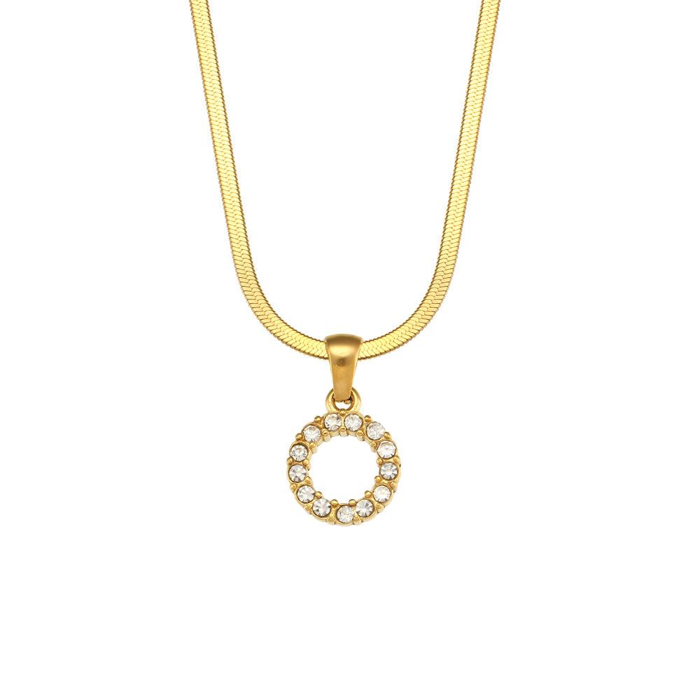 Collana Minimalista con Ciondolo a Lettera in Acciaio Inossidabile con Placcatura in Oro 18K e Zircone su Catena a Serpente Piatta per Donna