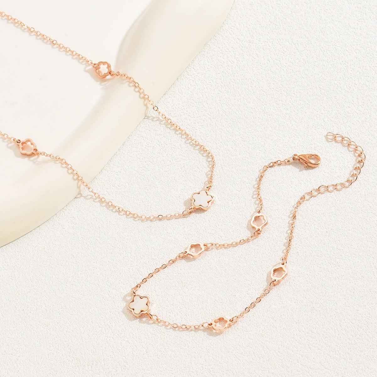 Korean Style Plum Blossom Design Necklace and Bracelet Set in Rose Gold Tone Alloy with Mother of Pearl Pendant and Enamel Finish