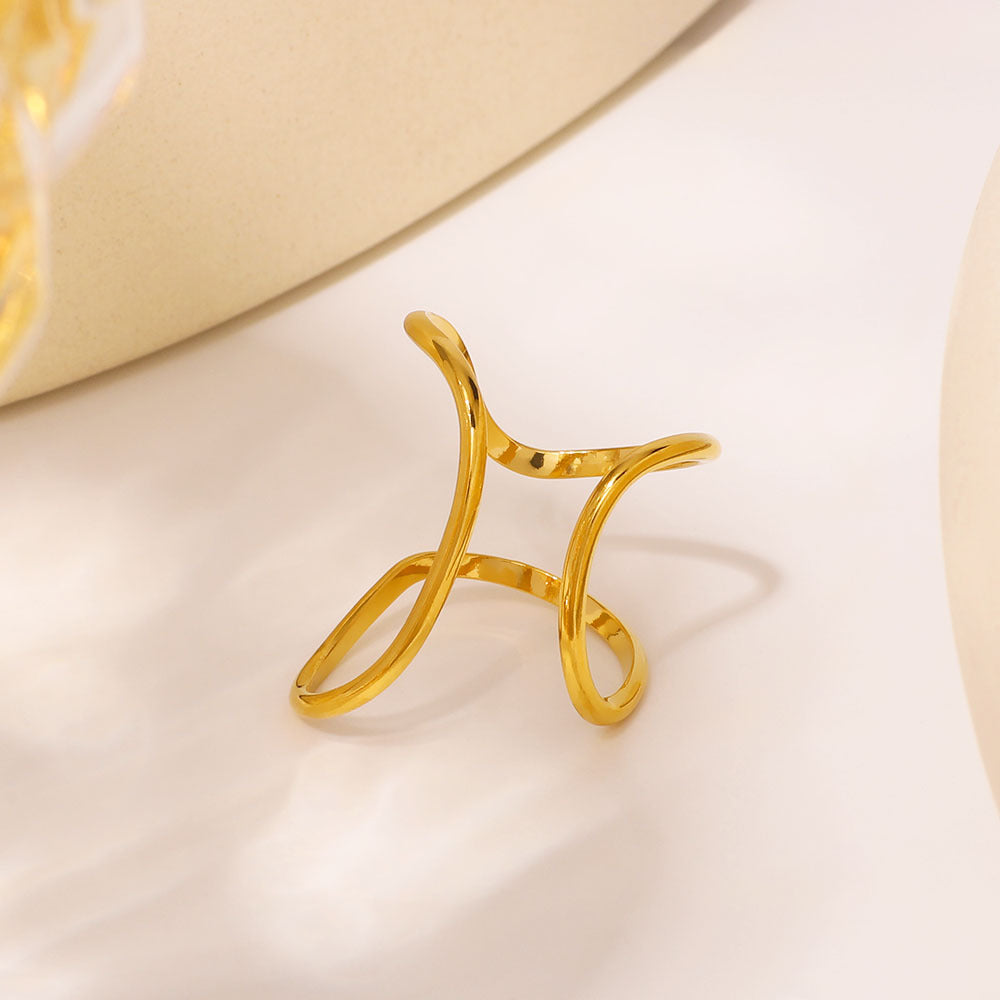 Anello minimalist asimmetrico in acciaio inossidabile a forma geometrica per donna con finitura lucida e trama lineare