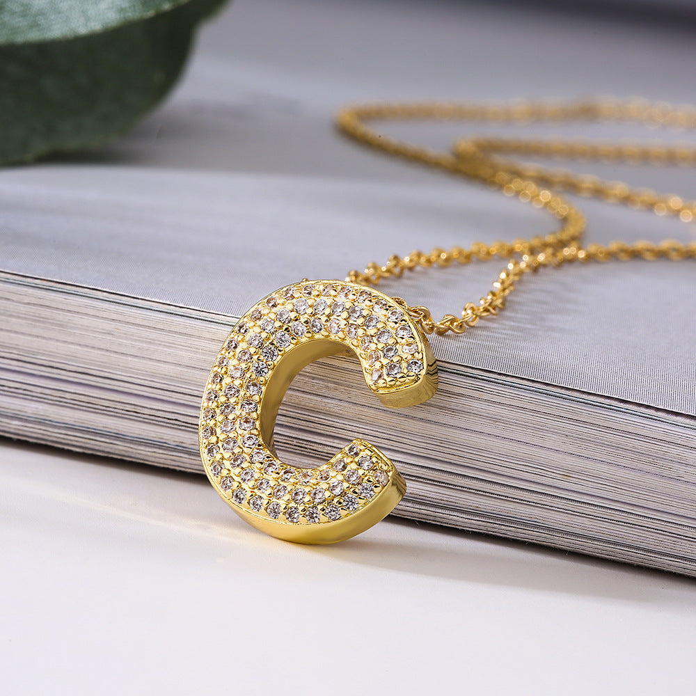 Collana con Pendente a Lettera Geometrica Minimalista da Donna in Rame con Zirconi Cubici