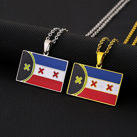 Collar con colgante deportivo geométrico de acero inoxidable con acabado chapado al vacío unisex