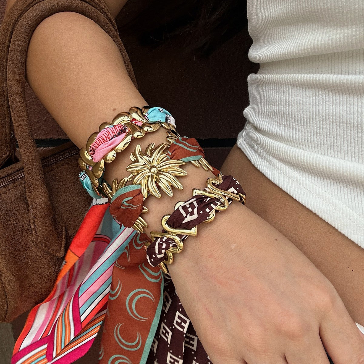 Bracciale rigido in acciaio inossidabile placcato vintage etnico con cuore geometrico