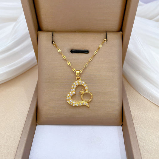 Collana con ciondolo a cuore in acciaio al titanio di lusso con intarsio completo di strass per donna, catena regolabile in acciaio al titanio, gioielli eleganti per la clavicola
