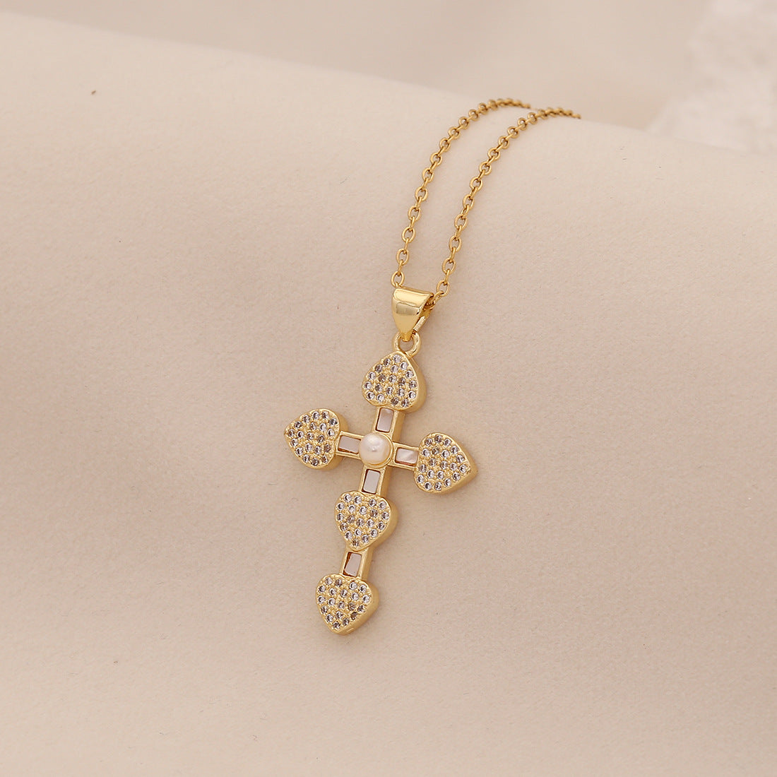 Collana personalizzata con croce in acciaio inossidabile, ciondolo in rame e perla finta