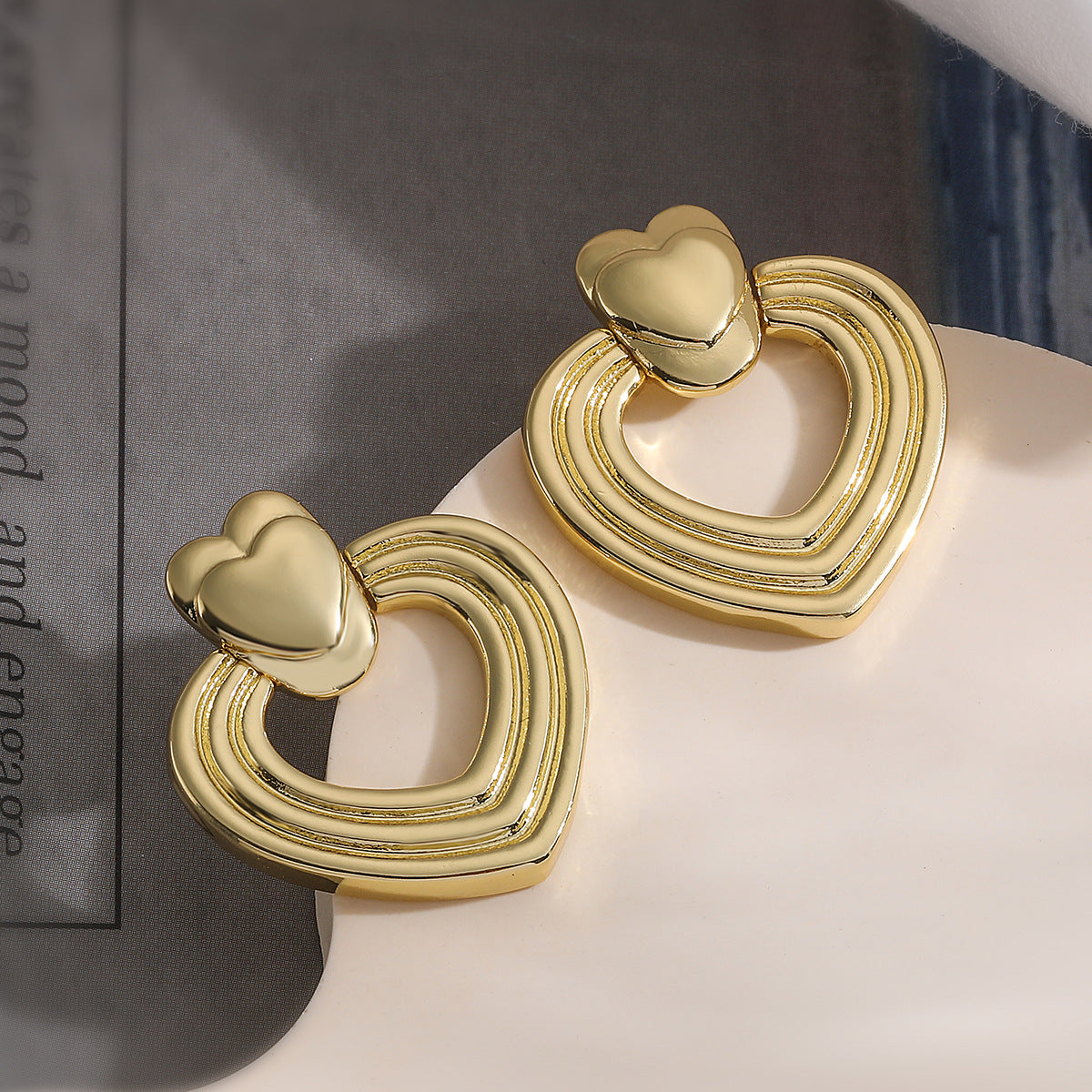 Minimalist Spiral Heart-Shaped Copper Earrings with Real Gold Plating for Women, Irregular Geometric Design, Luxury-Inspired Fashion Jewelry
