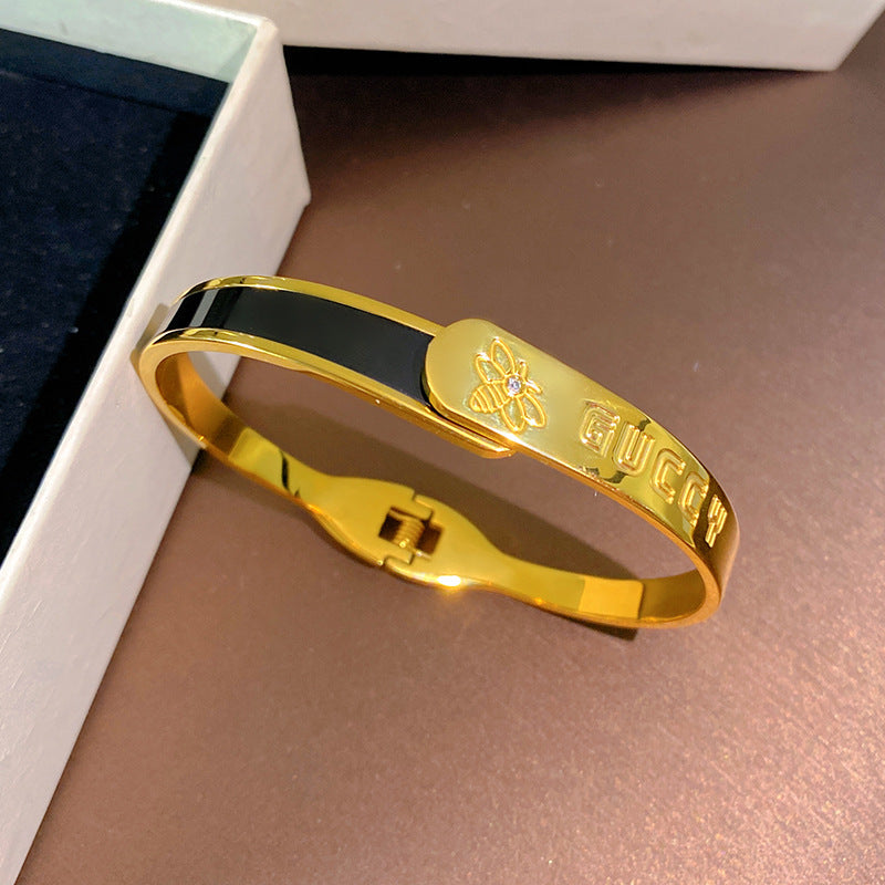 Fashion Titanium Steel Plated Bee Open Spring Cuff Bracelet