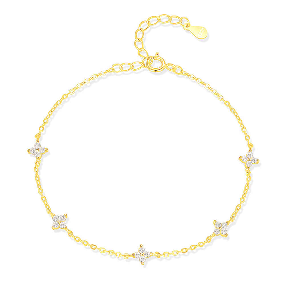 Elegante juego de joyas de plata esterlina 925 con trébol de cuatro hojas para mujer con collar, pulsera y aretes con colgante floral chapado