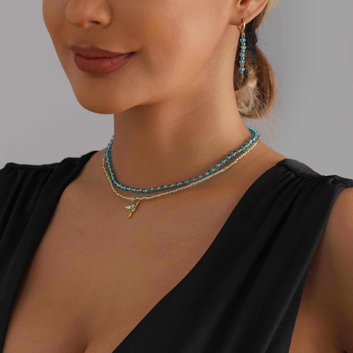 Minimalist Multi-Layer Blue Crystal Bead Butterfly Geometric Alloy Necklace for Women and Men