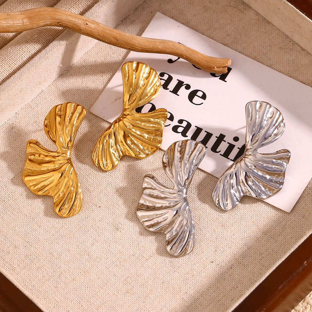 Orecchini a foglia di ginkgo vintage alla moda da donna in acciaio inossidabile placcato oro 18 carati