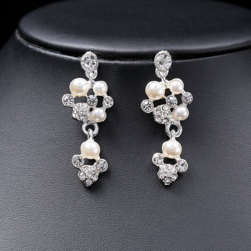 Exaggerated Fruit Pattern Circle and Sphere Pendant Alloy Necklace Set with Earrings for Women Plated Finish