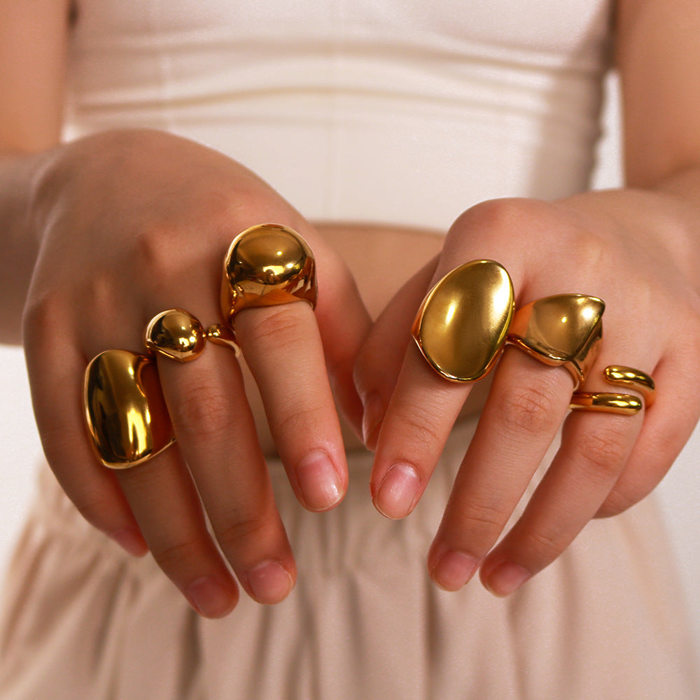 Anello Minimalista Geometrico in Acciaio al Titanio con Placcatura in Oro 18K Impermeabile Lucido di Alta Qualità per Donna e Uomo