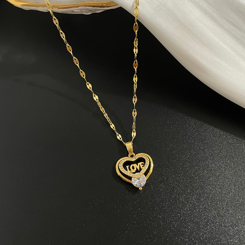 Heart-Shaped Minimalist Titanium Steel Collar Chain with Copper Pendant and Rhinestone Inlay