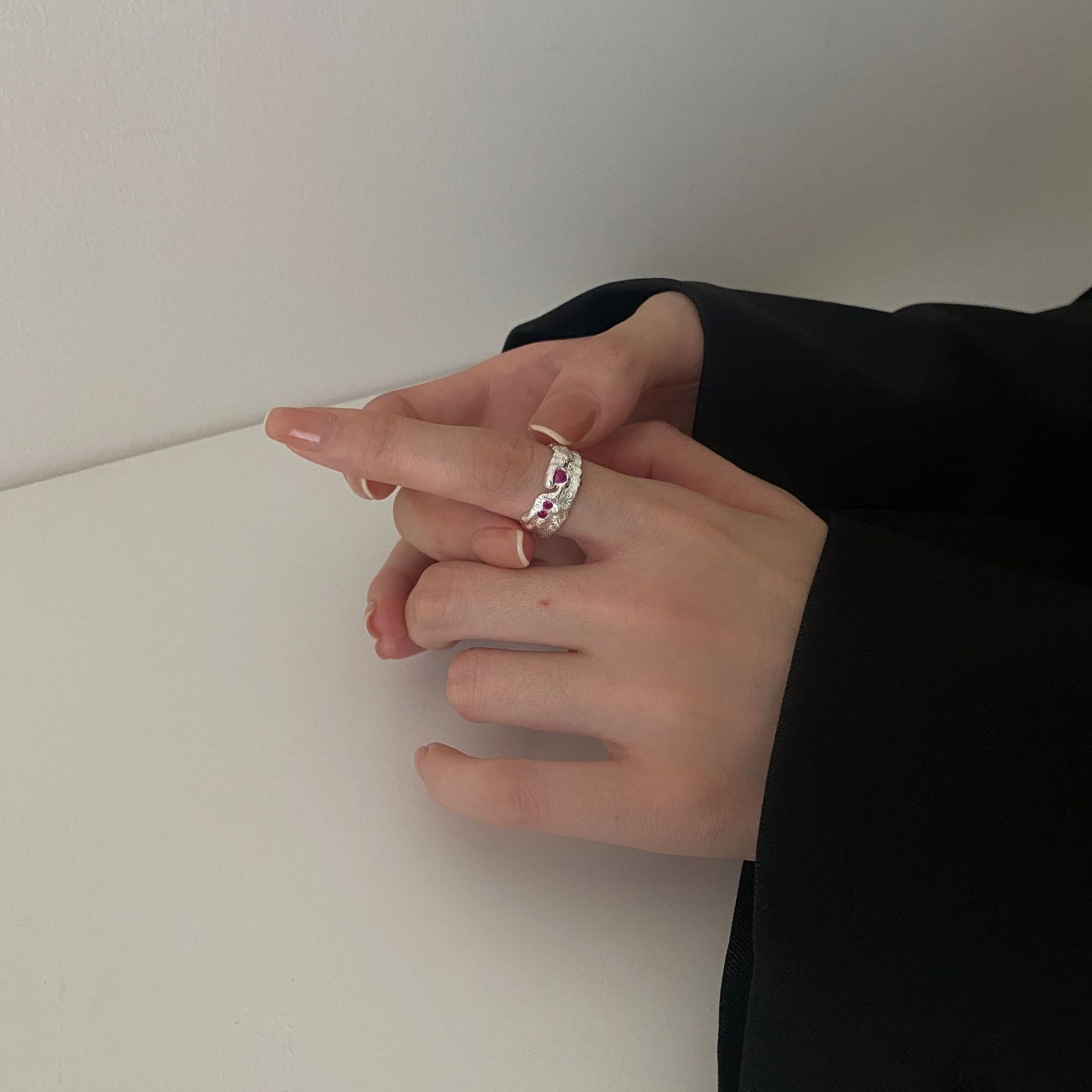 Minimalist Fashionable Women's Ring in 925 Sterling Silver with Zircon Inlay and Textured Natural Design