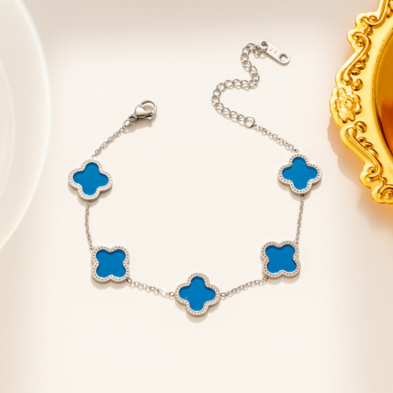 Minimalist Clover-Shaped Titanium Steel Bracelet for Women with Gold Plating and O-Chain Design