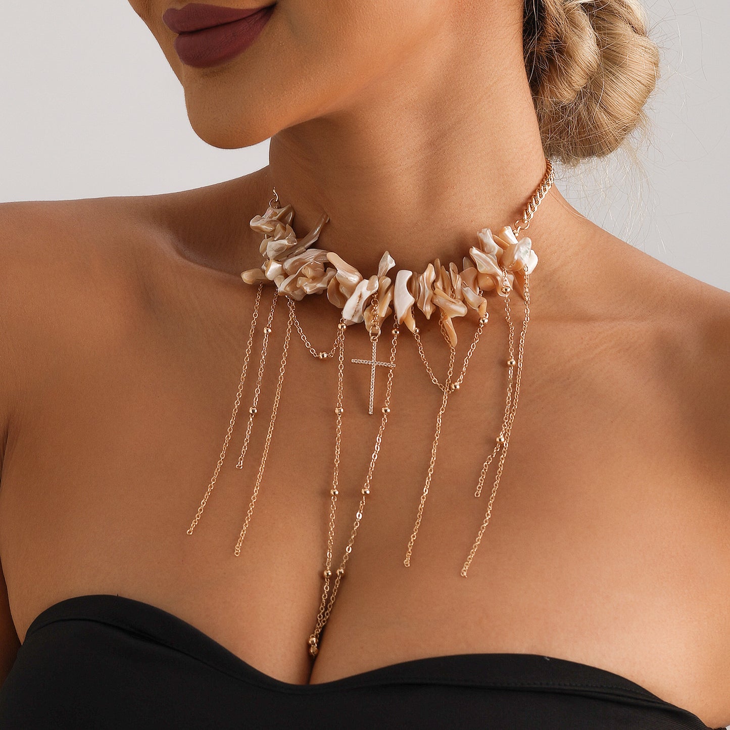 Vintage-Inspired Irregular Shell Cross Pendant Clavicle Necklace for Women with Electroplated Alloy and Geometric U-Shaped Design