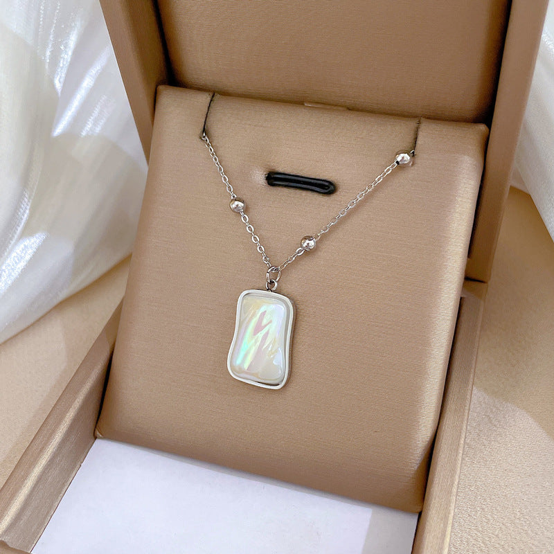 Collana Minimalista in Acciaio al Titanio Geometrico Ispirata alla Sirena con Placcatura in Oro per Donne e Uomini