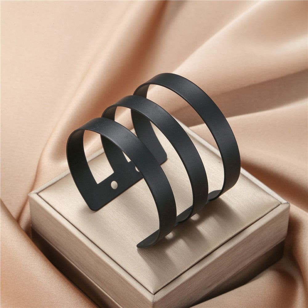 Vintage Hip-hop Punk Geometric Plated Alloy Bracelet