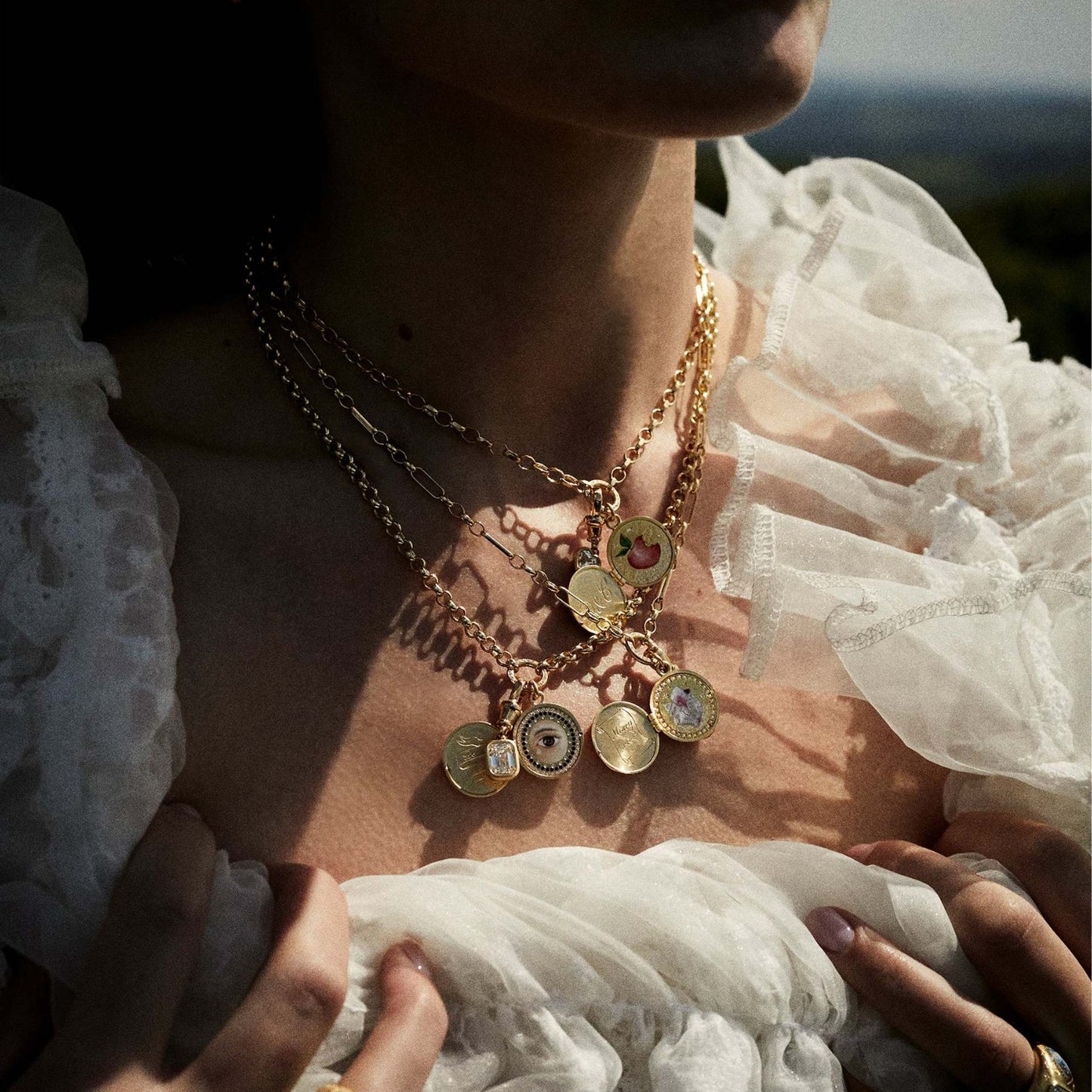 Elegant 18K Gold Plated Heart Stainless Steel Necklace with Cubic Zirconia Inlay PVD Finish Unisex