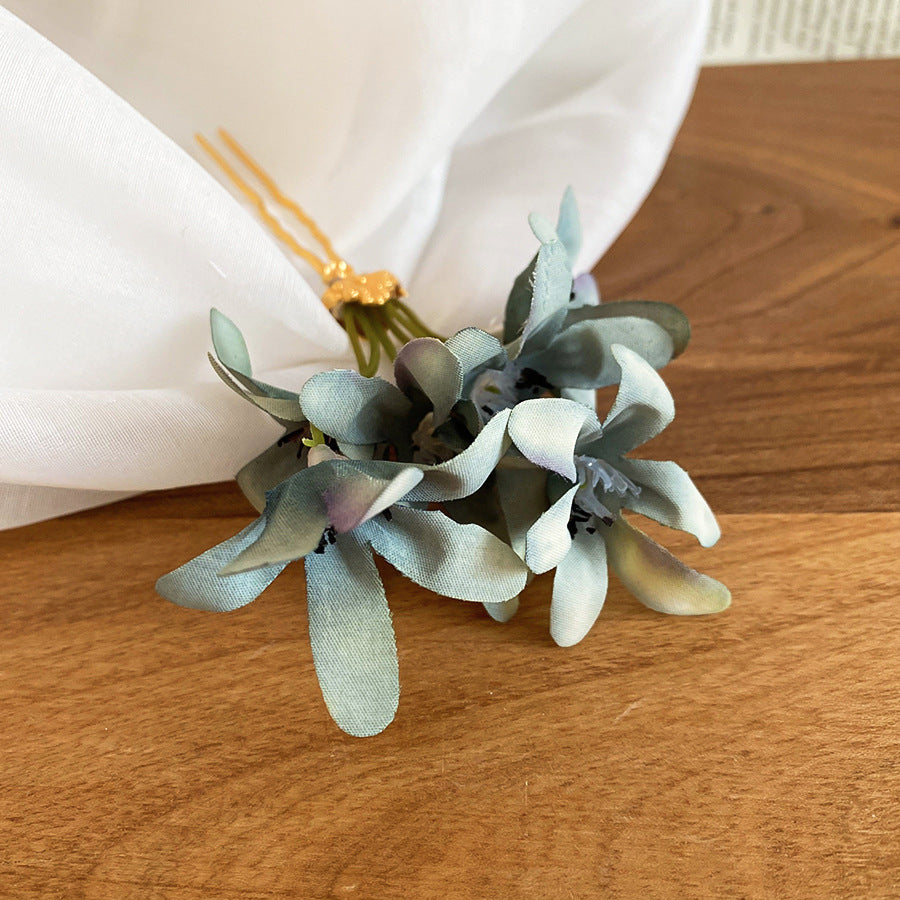 Elegante Fermaglio per Capelli Floreale in Tessuto con Dettagli Lavorati a Mano per Donna Stile Minimalista Moderno