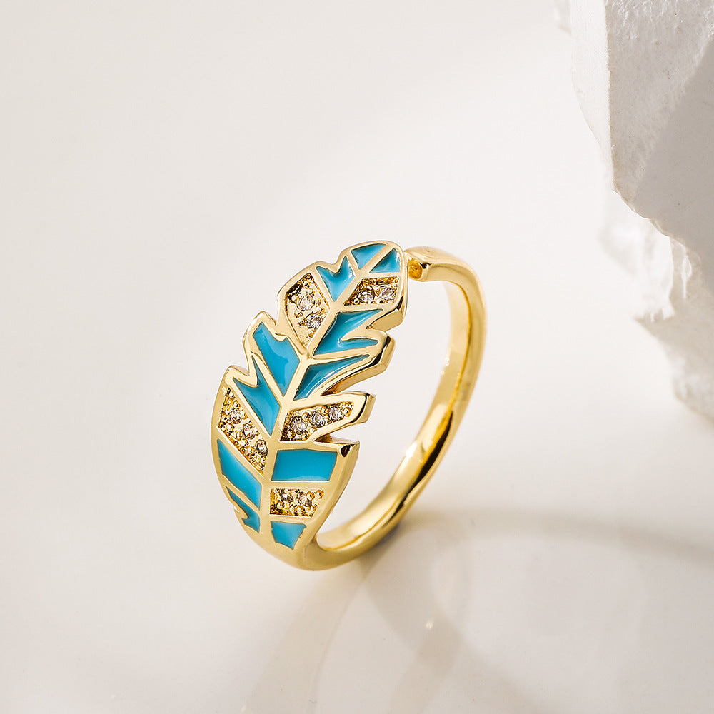 Anello Minimalista Geometrico a Foglia in Rame con Placcatura in Oro e Intarsio in Zircone per Donne