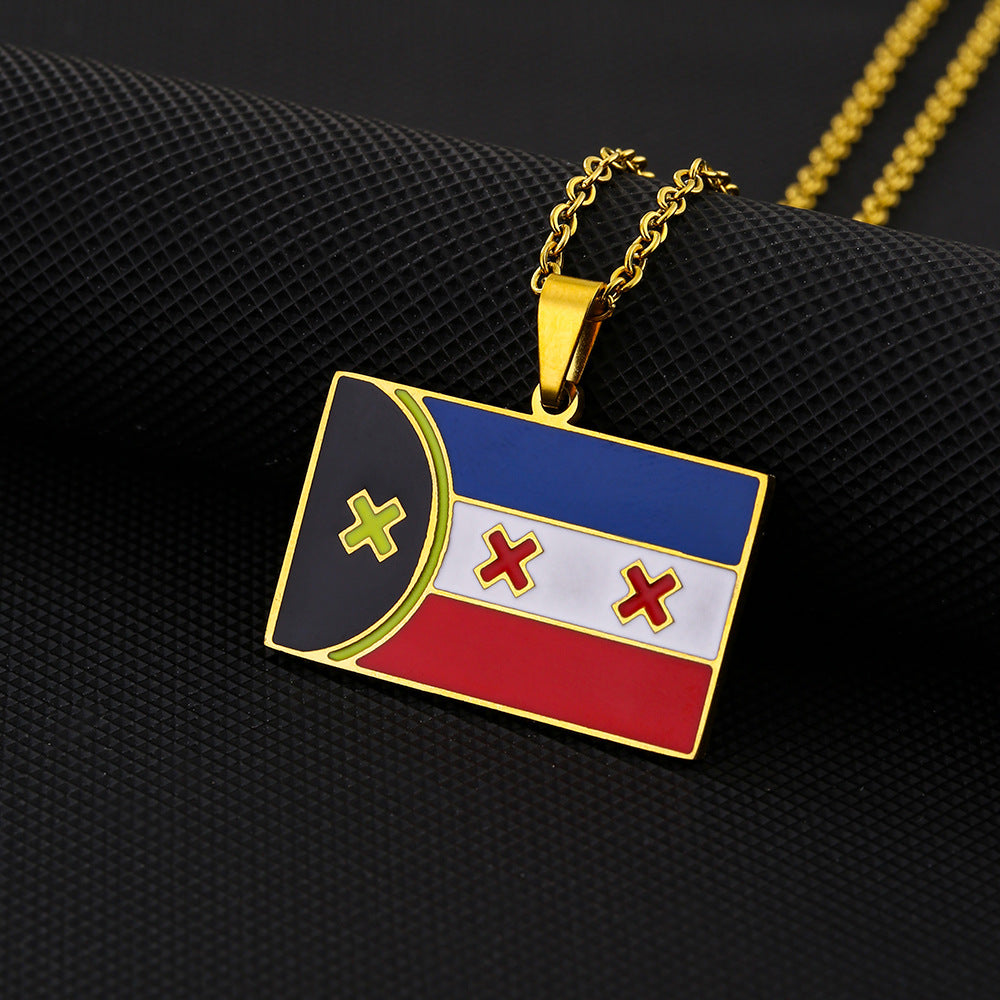Collana Pendente Sportiva Geometrica in Acciaio Inossidabile con Finitura Placcata Sottovuoto Unisex
