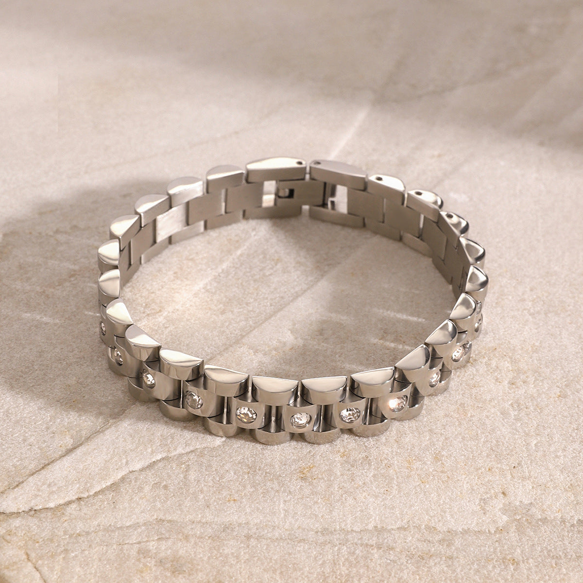 Bracciale geometrico da donna in acciaio inossidabile placcato e strass