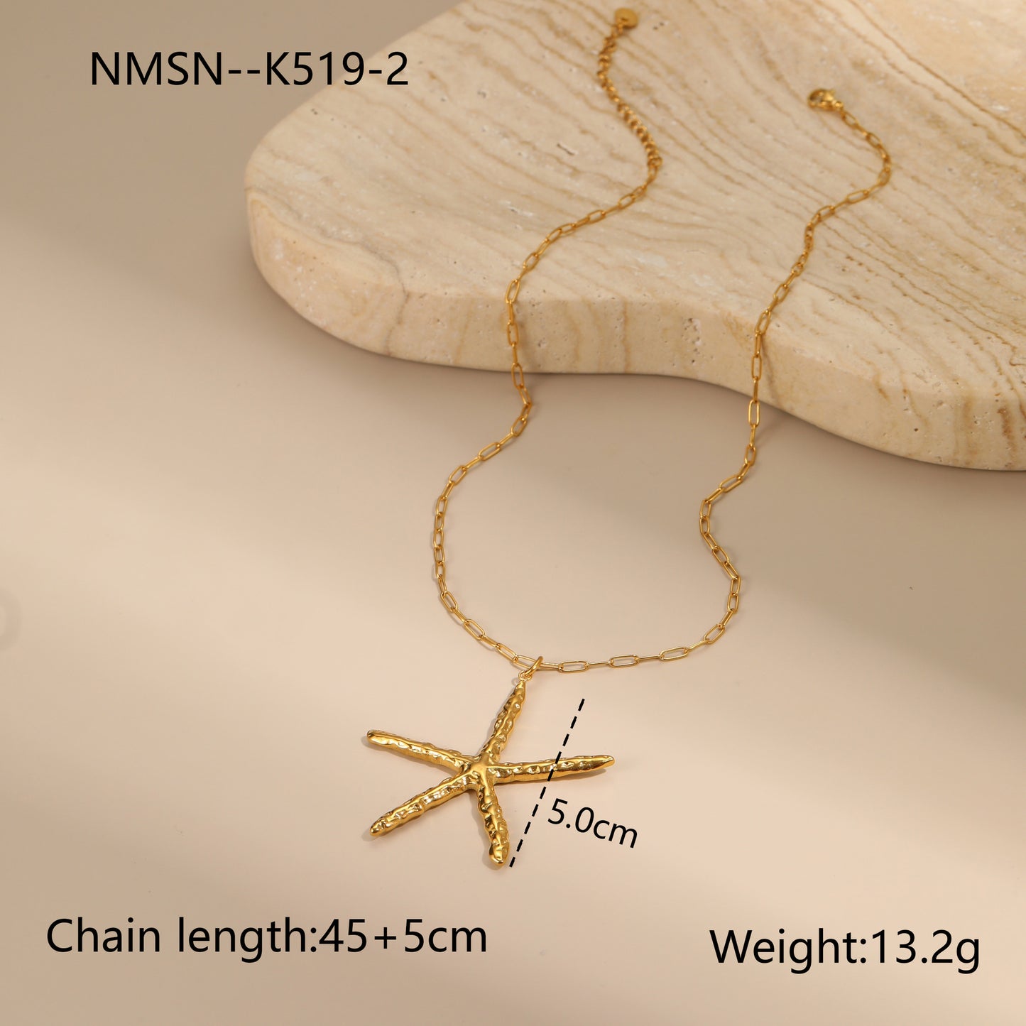 Elegante collar con colgante de estrella de mar de inspiración marina en acero inoxidable con textura martillada y acabado galvanizado para mujer