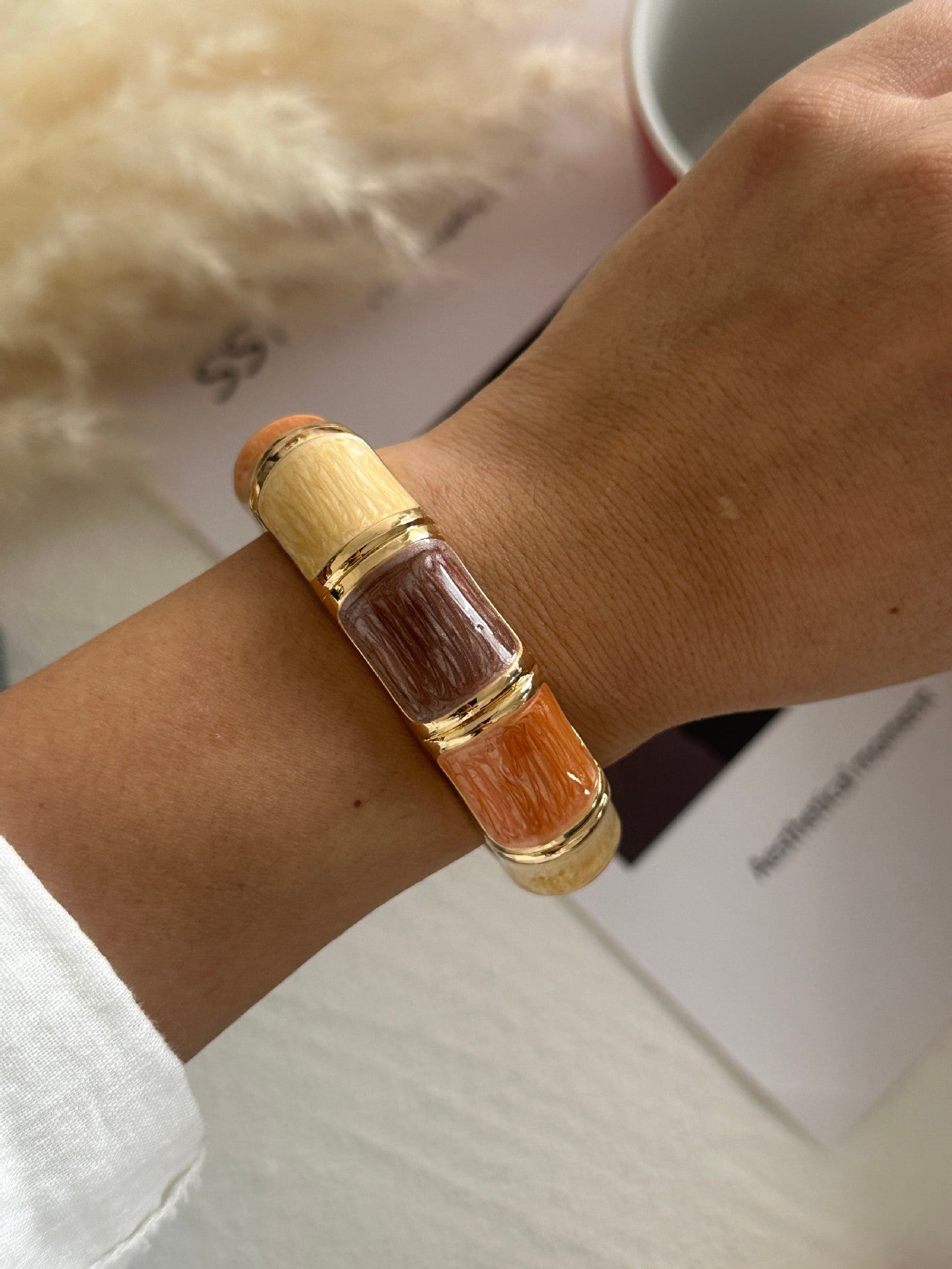 Bracciale da donna a polsino in lega smaltata pesante vintage con bambù geometrico