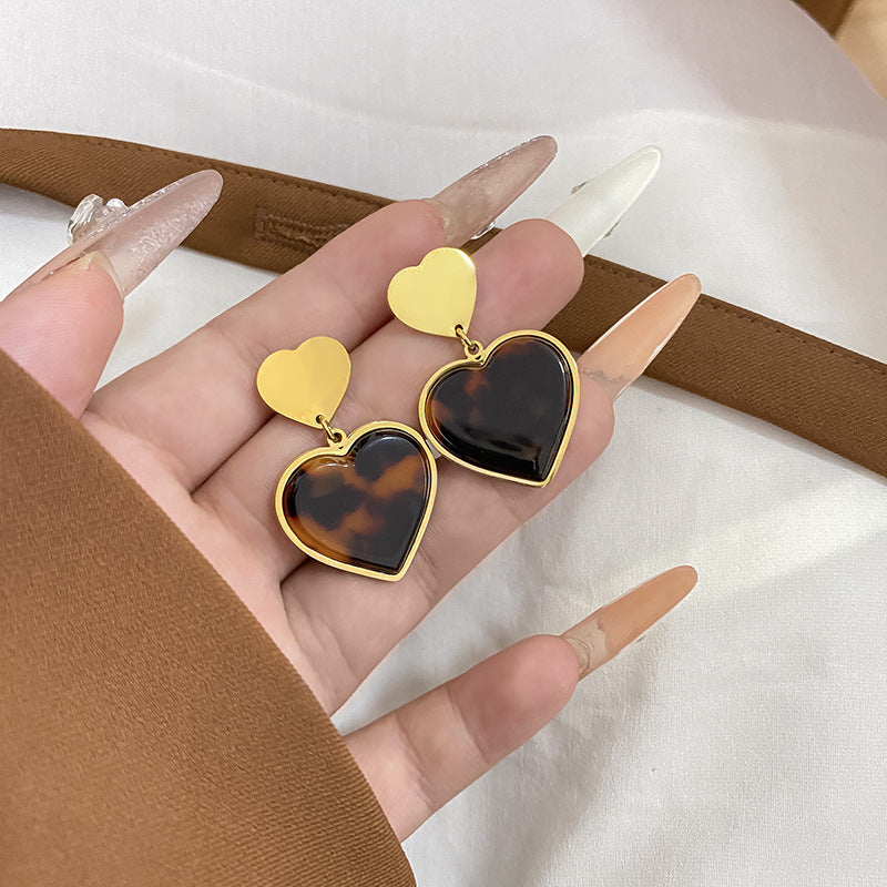 Sweet Gold Plated Stainless Steel Heart Geometric Necklace for Unisex