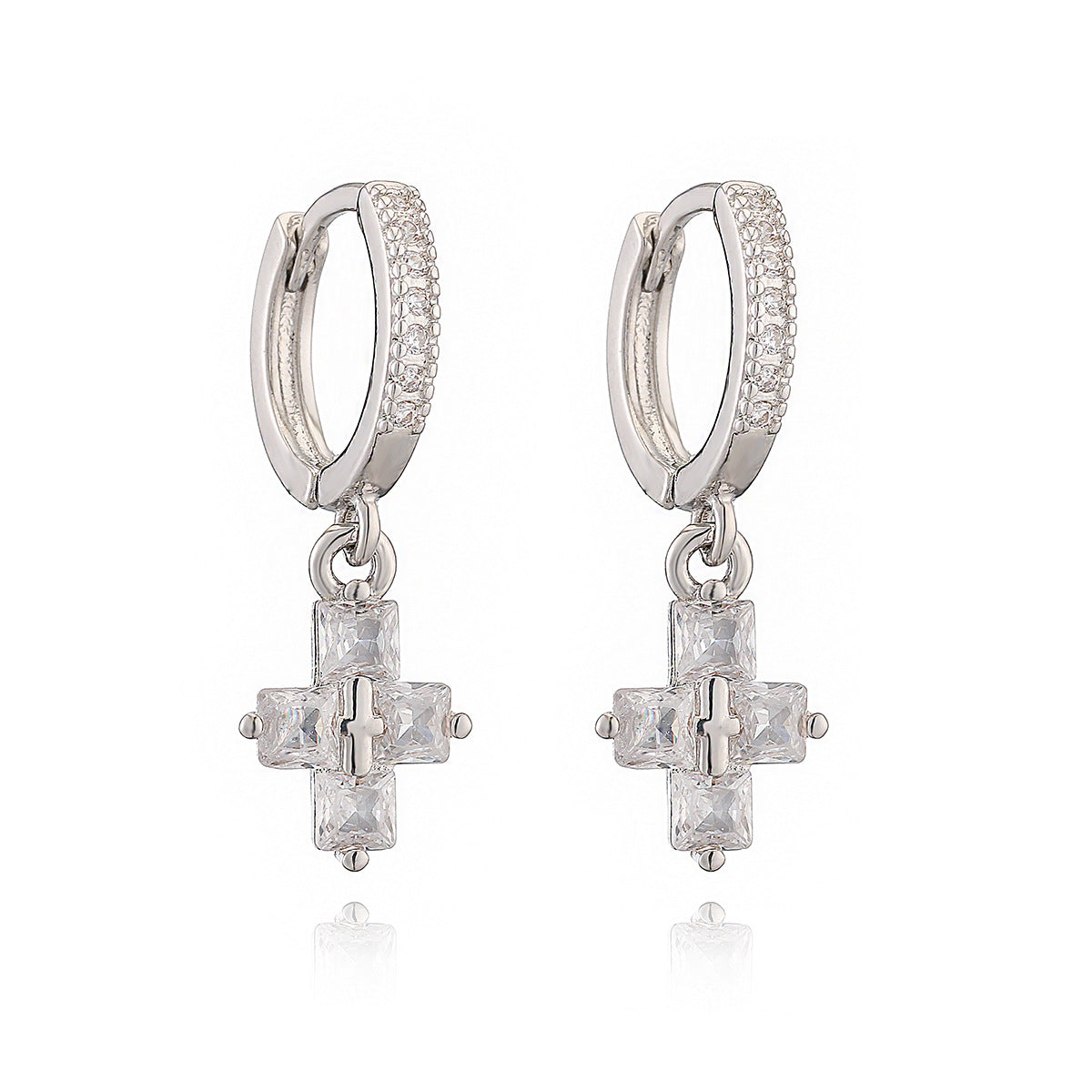 Orecchini da donna minimalisti a croce in rame con placcatura in oro 18 carati e intarsio in zirconi