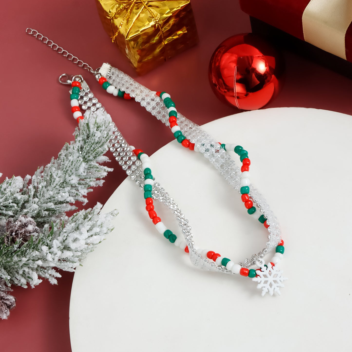 Elegant Geometric Alloy Plated Rhinestone Snowflake Choker Necklace for Women Christmas Party