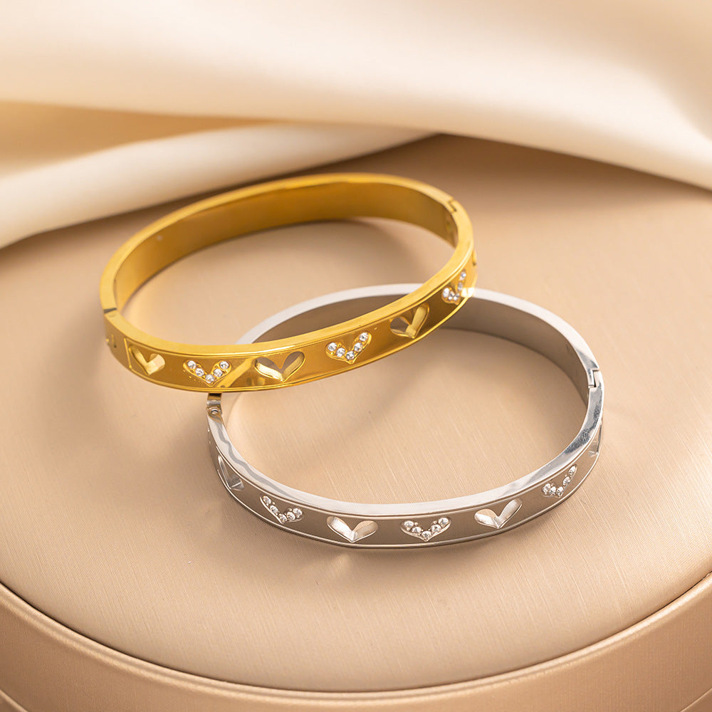 Bracciale Minimalista in Acciaio Inossidabile da Donna con Placcatura in Acciaio al Titanio e Intarsio di Strass a Forma Geometrica Ovale