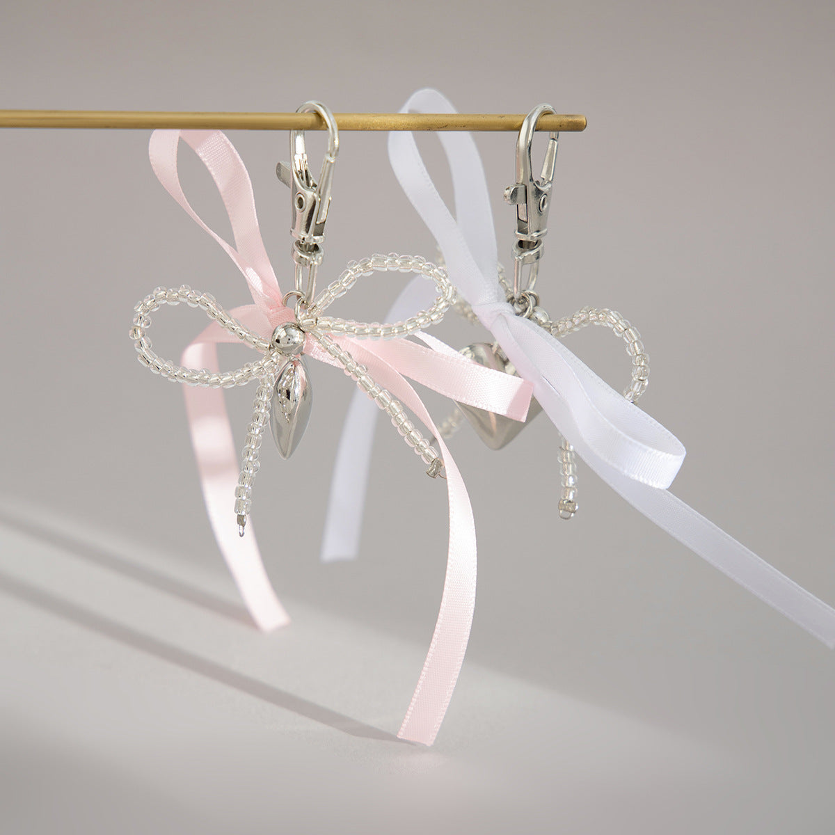Sweet Plated Alloy Heart Teardrop Pendant Keychain with Bowknot Charm