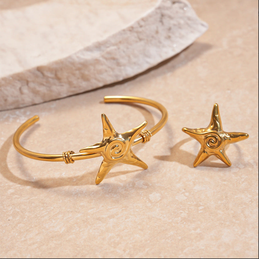 Pulsera de metal con patrón de cuadrícula geométrica de tono frío minimalista con acabado galvanizado para mujer