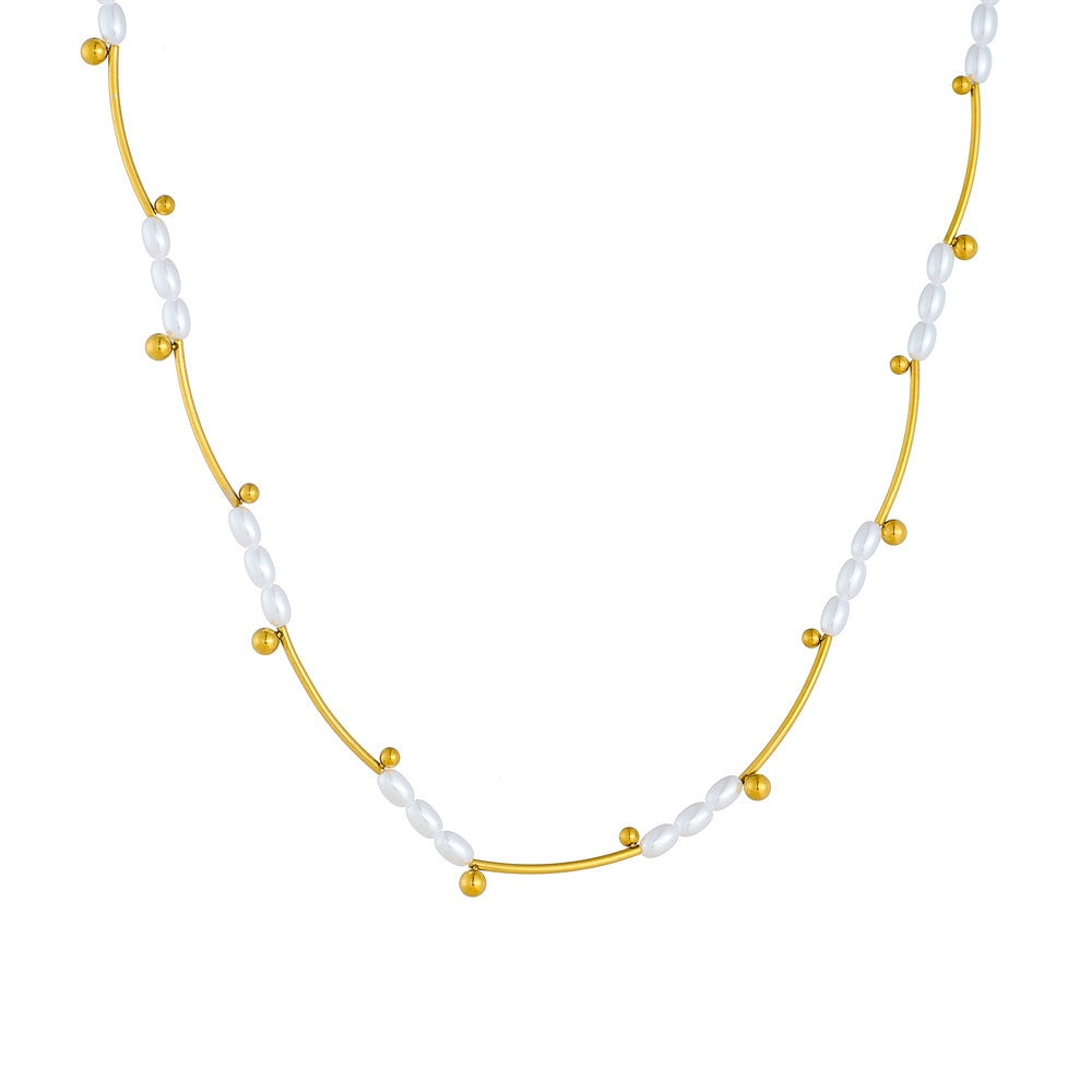 Elegant French Vintage Style Oval Pearl and Gold-Plated Stainless Steel Clavicle Necklace with Irregular Spacing