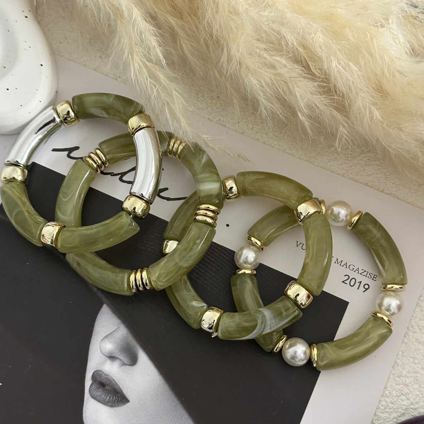 Fashion Vintage Geometric Acrylic Drip Oil Curved Tube Bracelet