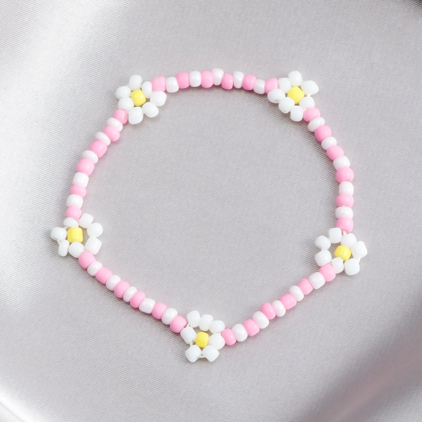 Charm Bracelet with Daisy Design in Colorful Seed Beads Handmade Geometric Flower Bracelet with Plated Finish